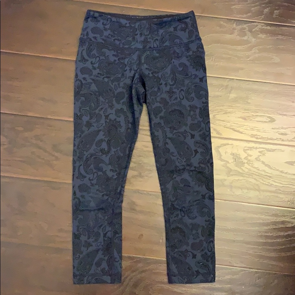 Lululemon cropped leggings